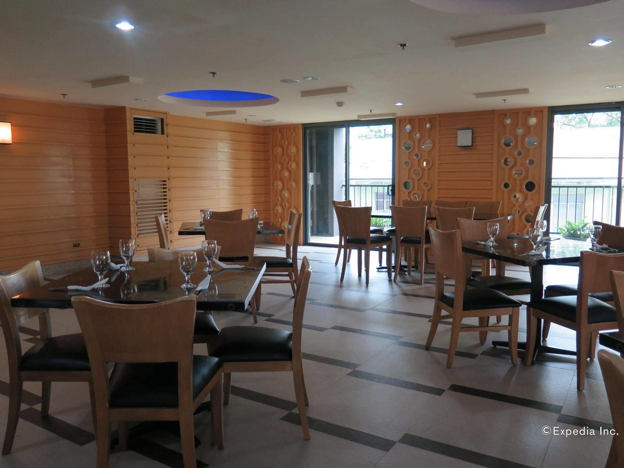City Suites Ramos Tower Cebu Ngoại thất bức ảnh