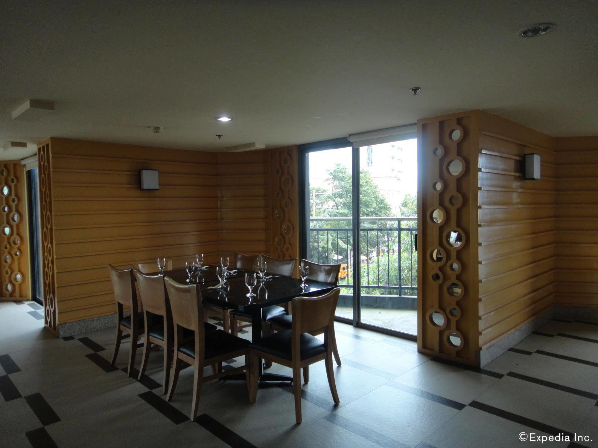 City Suites Ramos Tower Cebu Ngoại thất bức ảnh