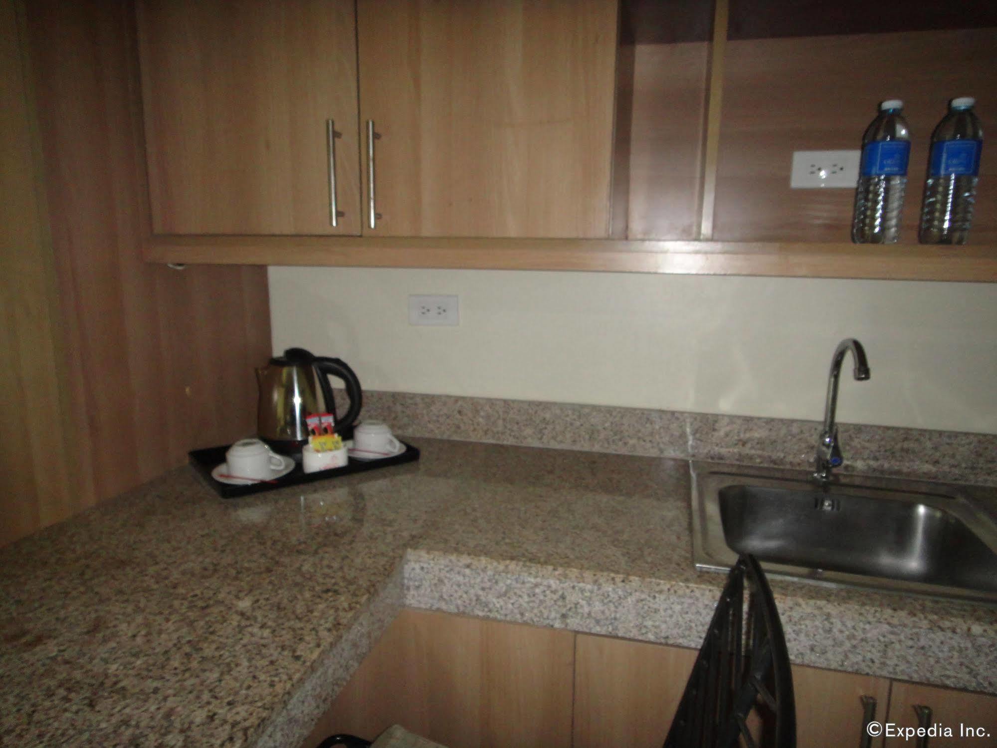 City Suites Ramos Tower Cebu Ngoại thất bức ảnh