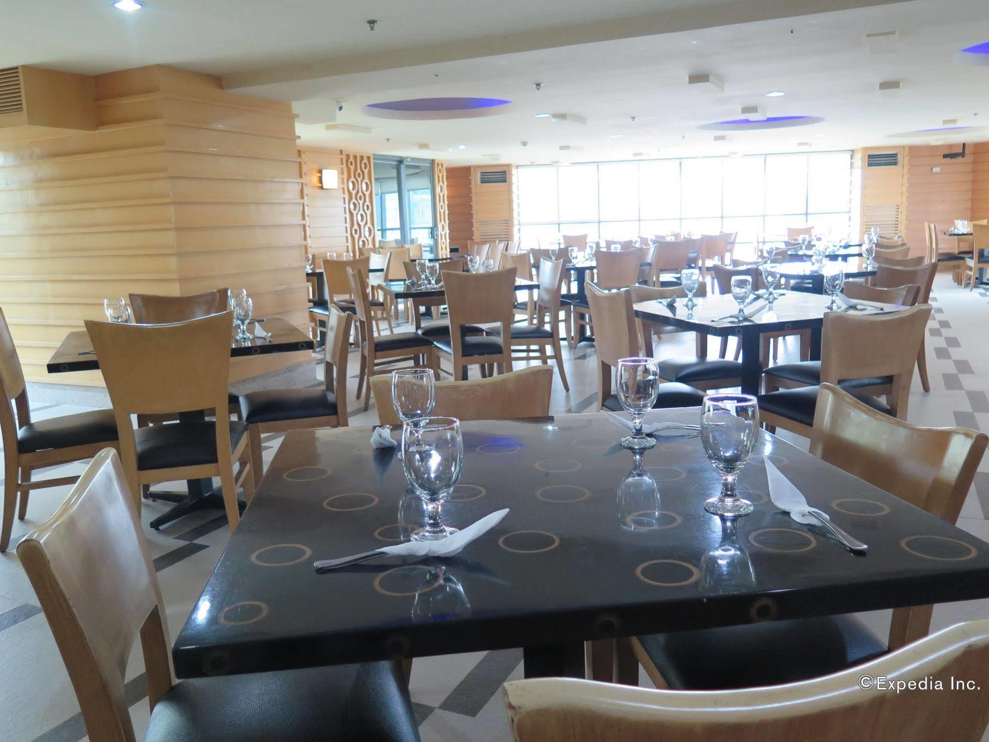 City Suites Ramos Tower Cebu Ngoại thất bức ảnh
