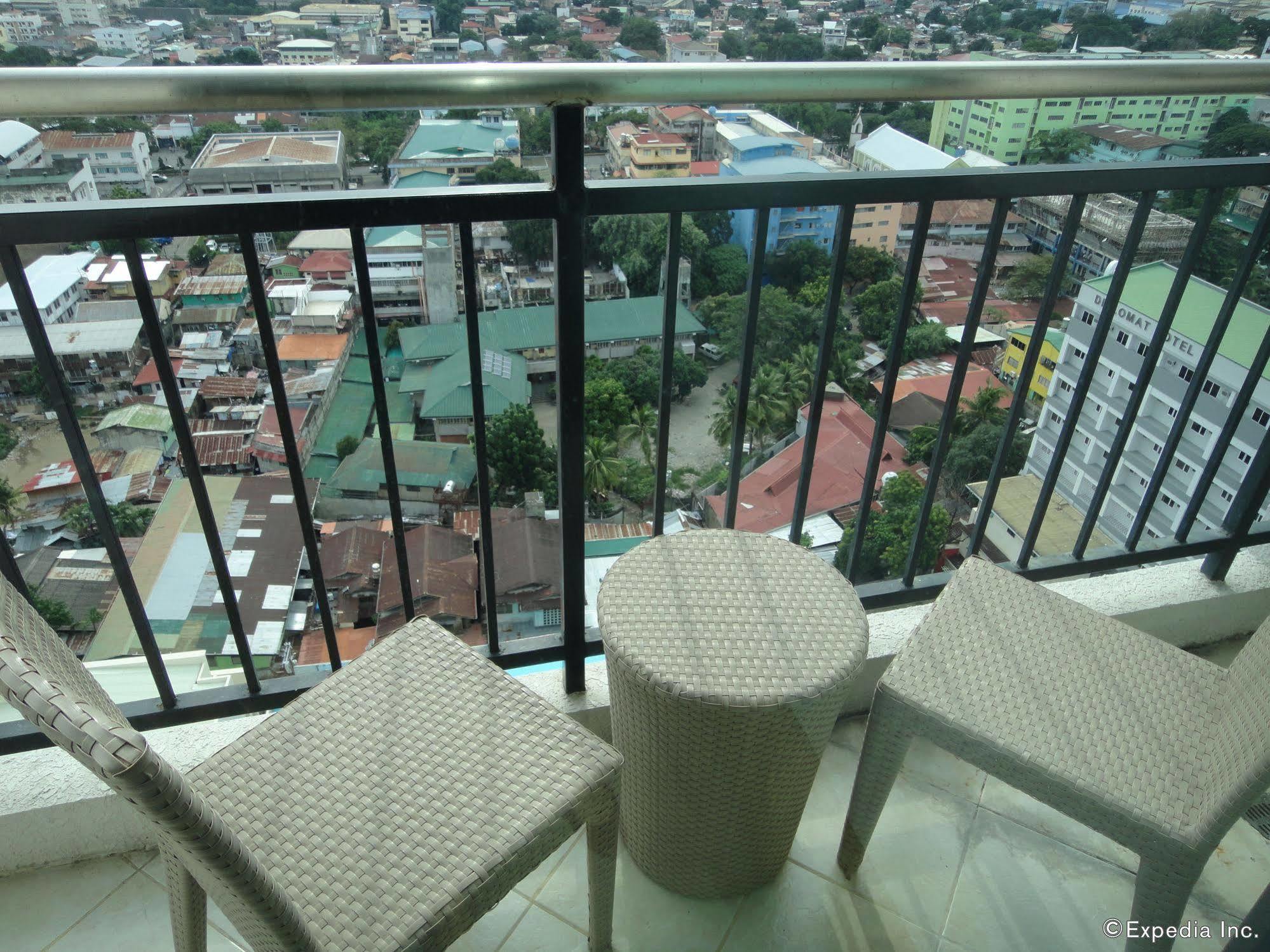 City Suites Ramos Tower Cebu Ngoại thất bức ảnh